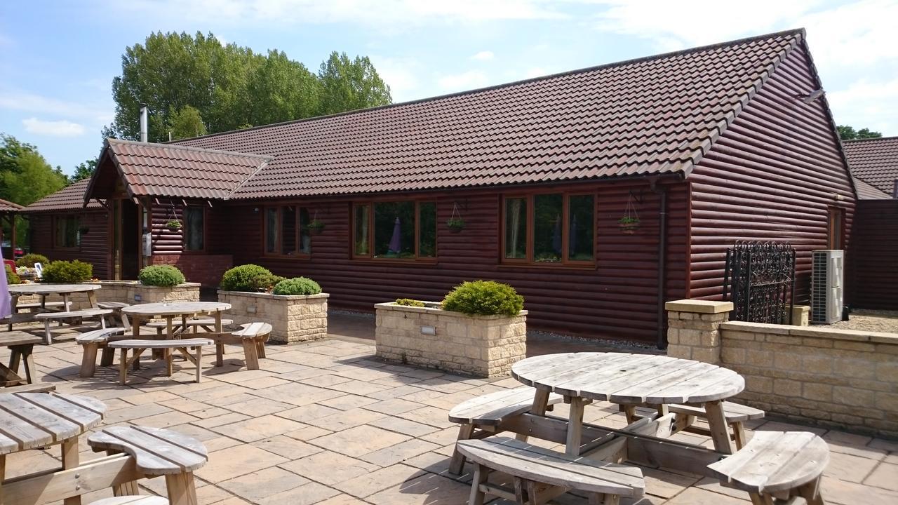Woodland Waters Hotel Ancaster Exterior foto